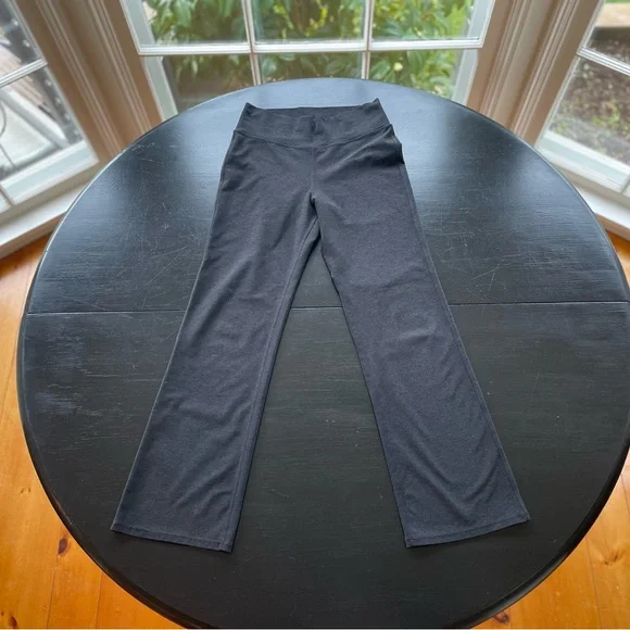 Vuori Mid Rise Elevation Slim Bootcut Leggings Pants XS Black Heather - Picture 10 of 11